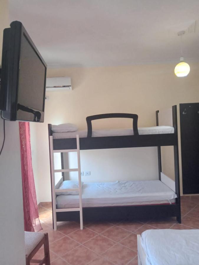 Ari Apartaments Vlore Ngoại thất bức ảnh