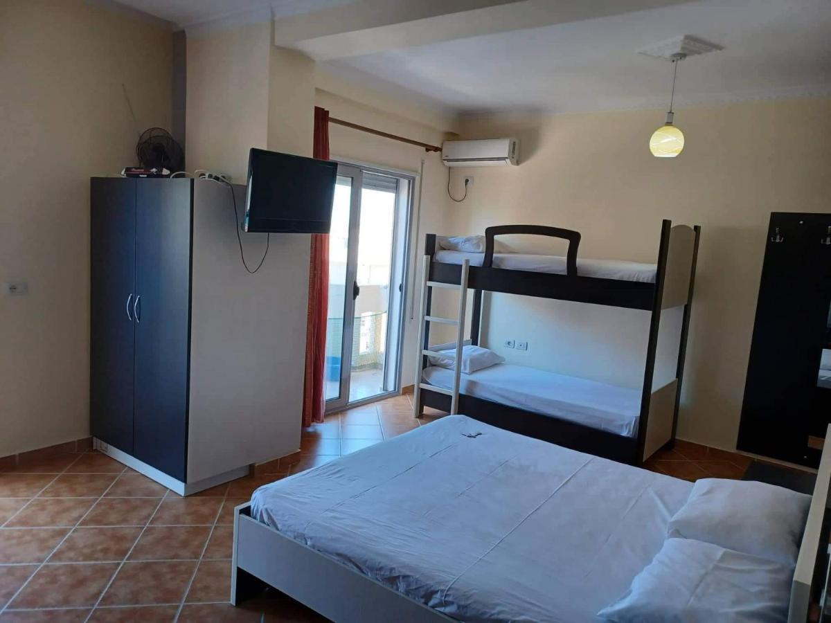 Ari Apartaments Vlore Ngoại thất bức ảnh