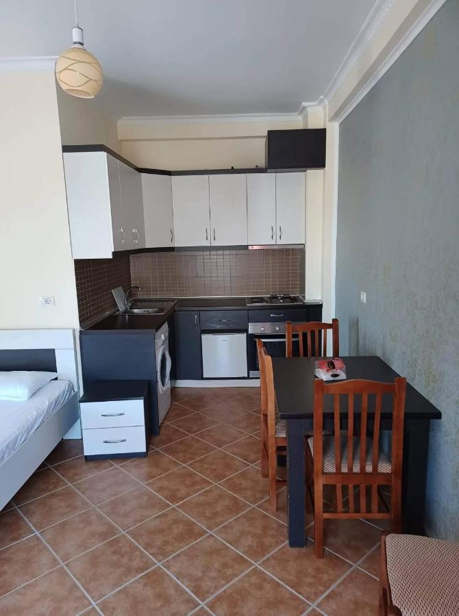 Ari Apartaments Vlore Ngoại thất bức ảnh