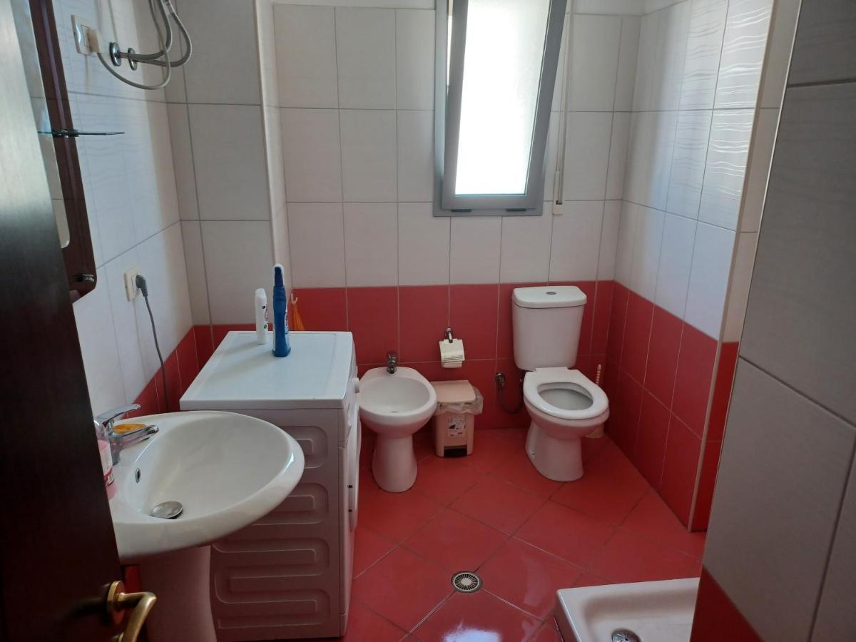 Ari Apartaments Vlore Ngoại thất bức ảnh