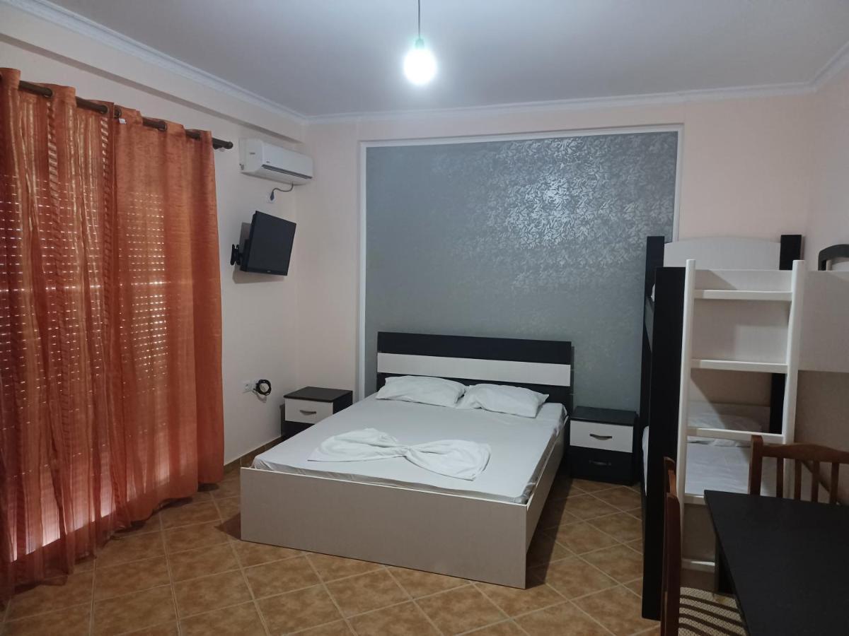 Ari Apartaments Vlore Ngoại thất bức ảnh