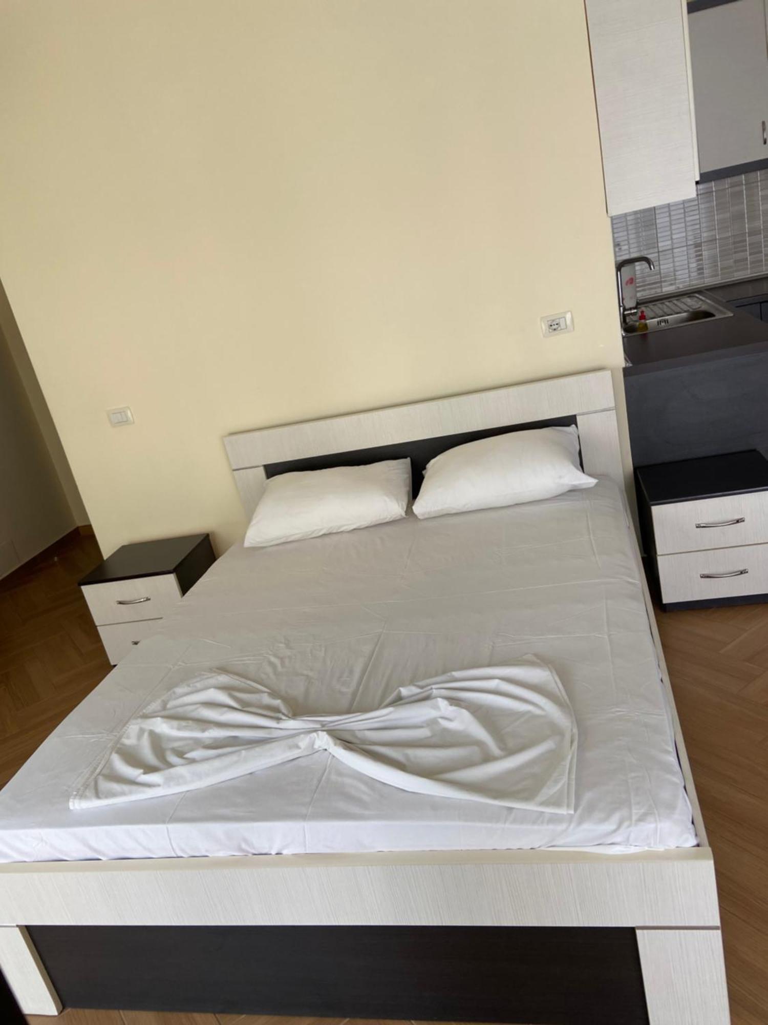 Ari Apartaments Vlore Ngoại thất bức ảnh
